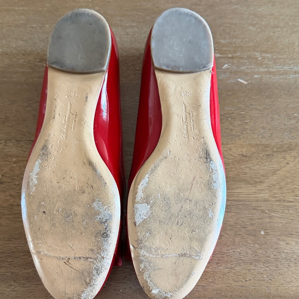 Salvatore Ferragamo Red Patent Flats with Bow - Picture 3 of 4